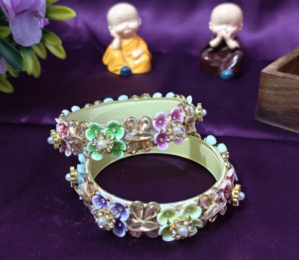 Floral Bangle Set