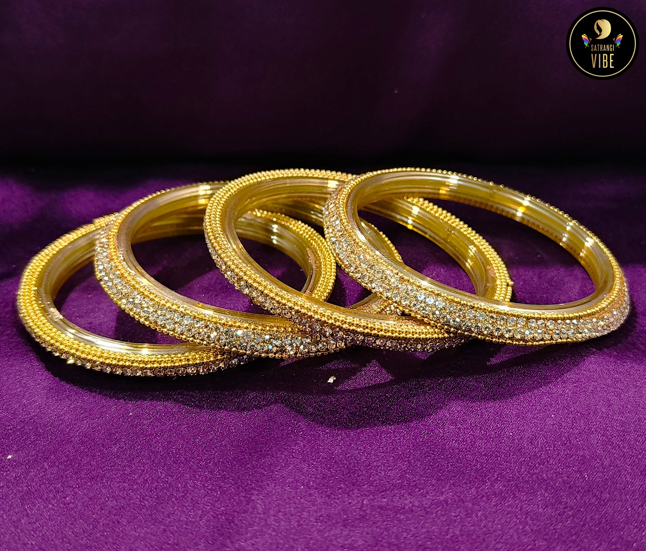 Golden Set of 4 Golden Zircon Bangles - Image 2