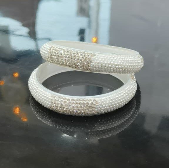 White-Beads-Zircon